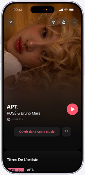 Écran d’iPhone affichant « APT » de ROSÉ et Bruno Mars indiquant que Shazam a identifié le morceau