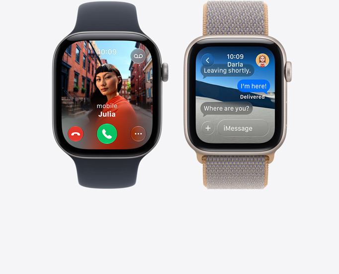 Plusieurs Apple Watch Series 12, écrans : appel entrant, photo du contact, boutons pour accepter ou refuser l’appel, conversation iMessage, associées à un Bracelet Sport, noir, une Boucle Sport, bleu chambray (bleu-gris clair)