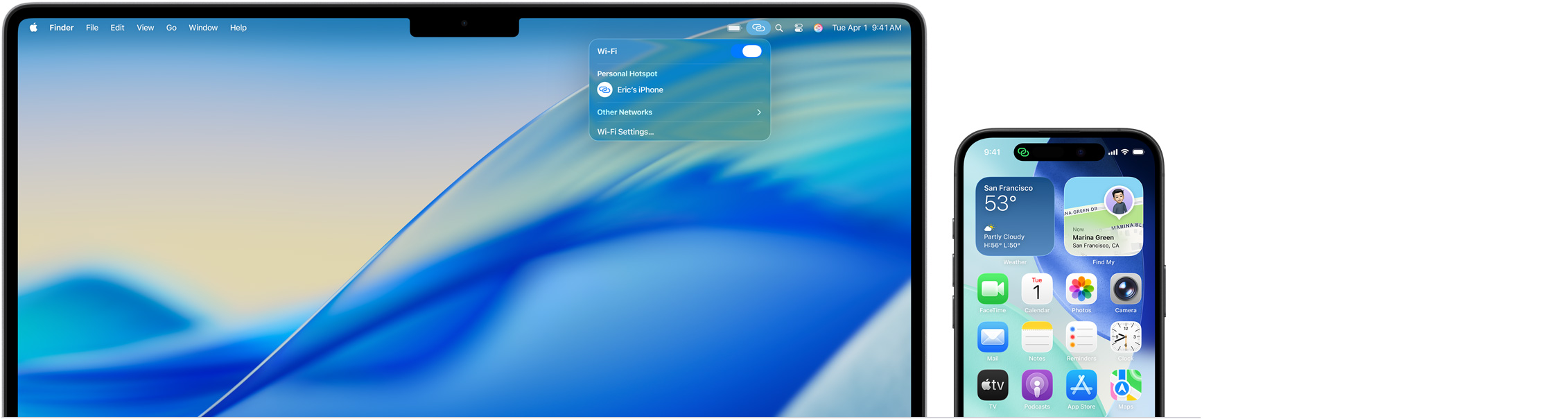 Una MacBook Pro de 14 pulgadas, Centro de Control en la barra de menús abierto, conexión con Compartir Internet con un texto que dice: Eric’s iPhone, iPhone 16 con el indicador verde de Compartir Internet en la parte superior izquierda